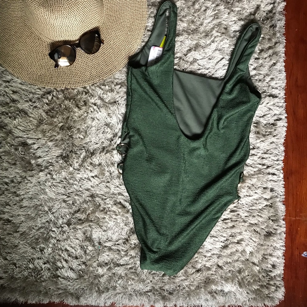 Gianni Bini one piece swimsuit green large NWT!